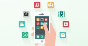 دليل التطبيقات الذكية في الأردن 2025: رفقاؤك الرقميون لحياة أسهل شاشة هاتف ذكي تعرض مجموعة متنوعة من الأيقونات الملونة لتطبيقات أردنية وعالمية